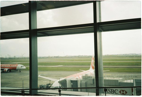 Quels conseils pour louer une maison de vacances en Écosse avec des cours de peinture et des randonnées dans les Highlands?